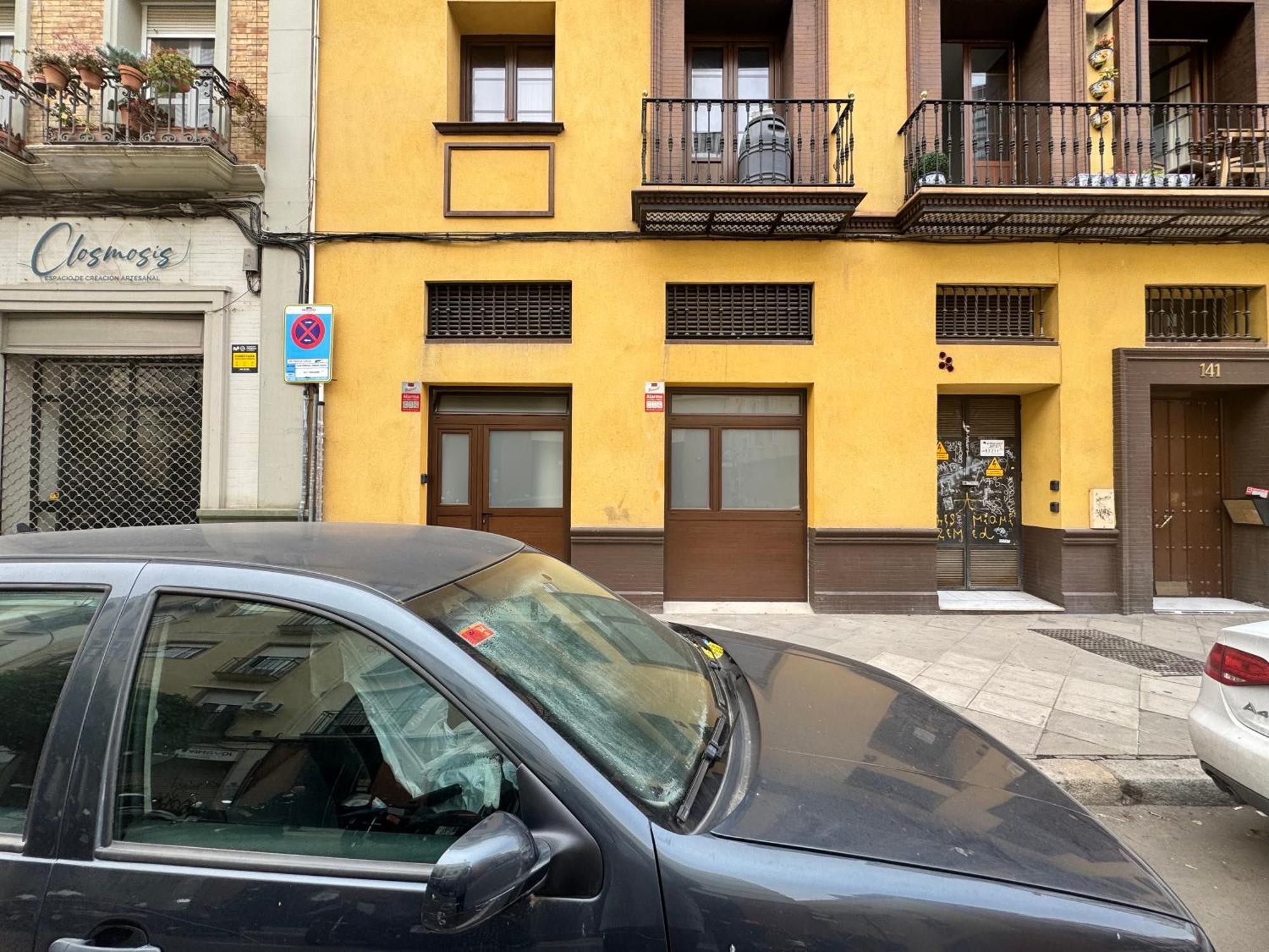 Un Espacio Diferente En Triana., Seville